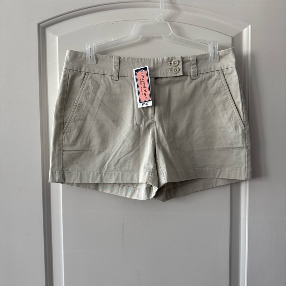 Vineyard Vines Women's Light Tan Shorts